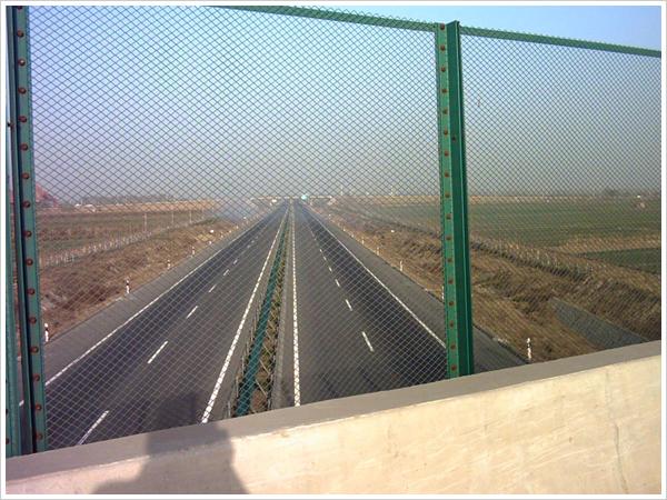高架橋護(hù)欄網(wǎng)1