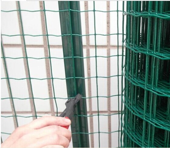 金屬護(hù)欄網(wǎng)