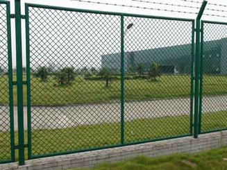 鐵絲網(wǎng)柵欄4