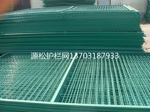 現(xiàn)貨框架護(hù)欄網(wǎng)