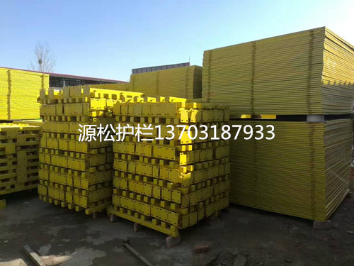 鐵絲網(wǎng)圍欄批發(fā)