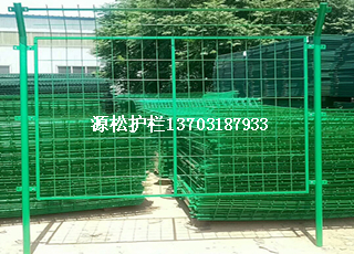 公路涂塑鐵絲網(wǎng)2